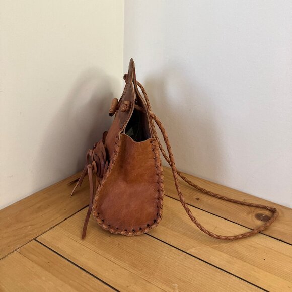 Leather Boho Shoulder Bag Top Handle Purse with 3D Flower Applique Design - Picture 6 of 11